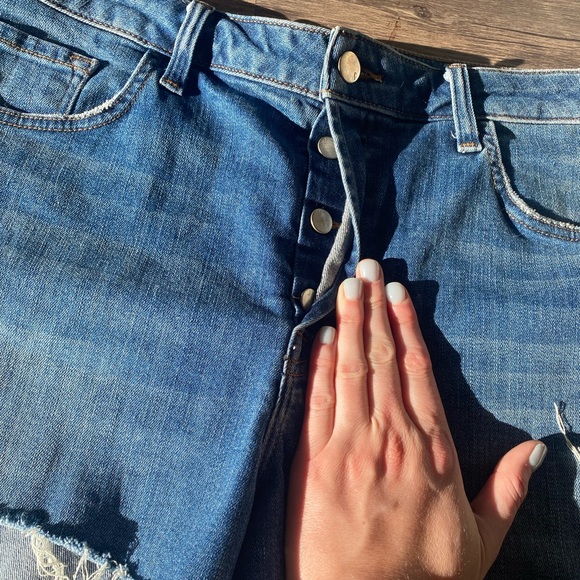 J Brand mid rise denim shorts - Picture 2 of 6